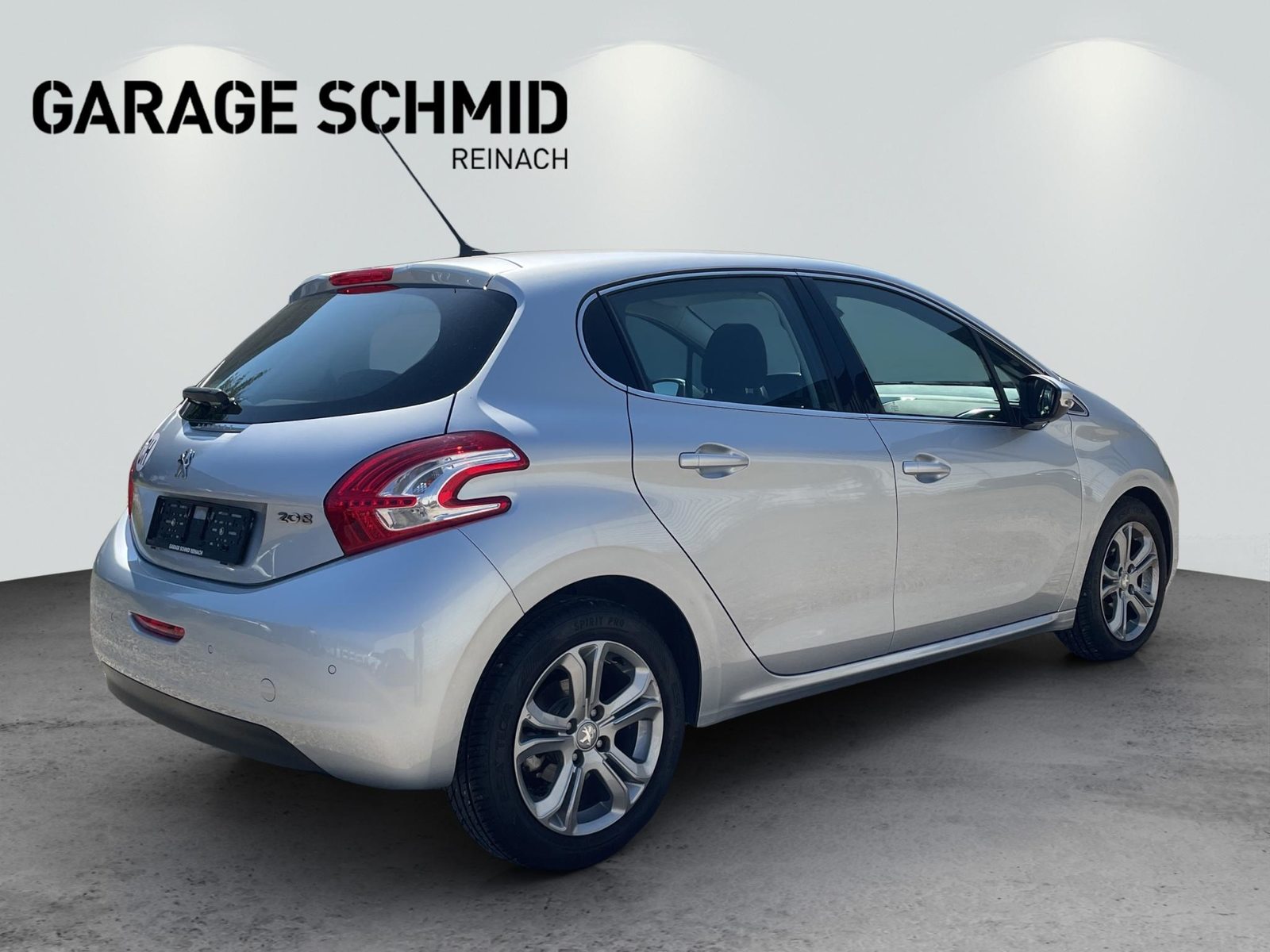 PEUGEOT 208 1.6 VTi Allure, Petrol, Second hand / Used, Manual - 7