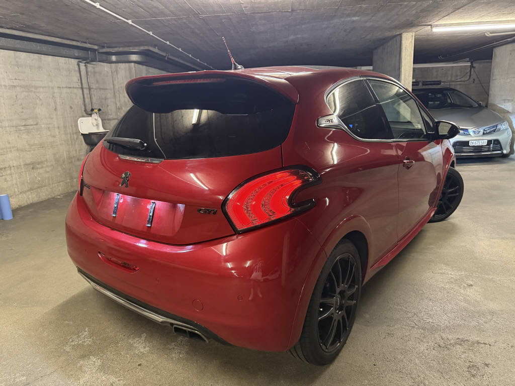 PEUGEOT 208 1.6 Turbo GTi, Petrol, Second hand / Used, Manual - 6