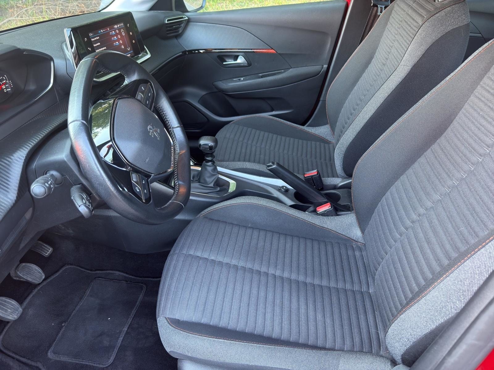 PEUGEOT 208 1.2 PureTech 100 Active, Essence, Occasion / Utilisé, Manuelle - 5
