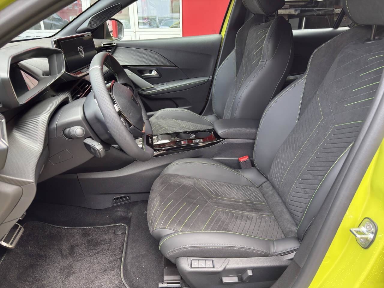 PEUGEOT 208 1.2 Hybrid 145 GT, Hybride Léger Essence/Électricité, Occasion / Utilisé, Automatique - 5