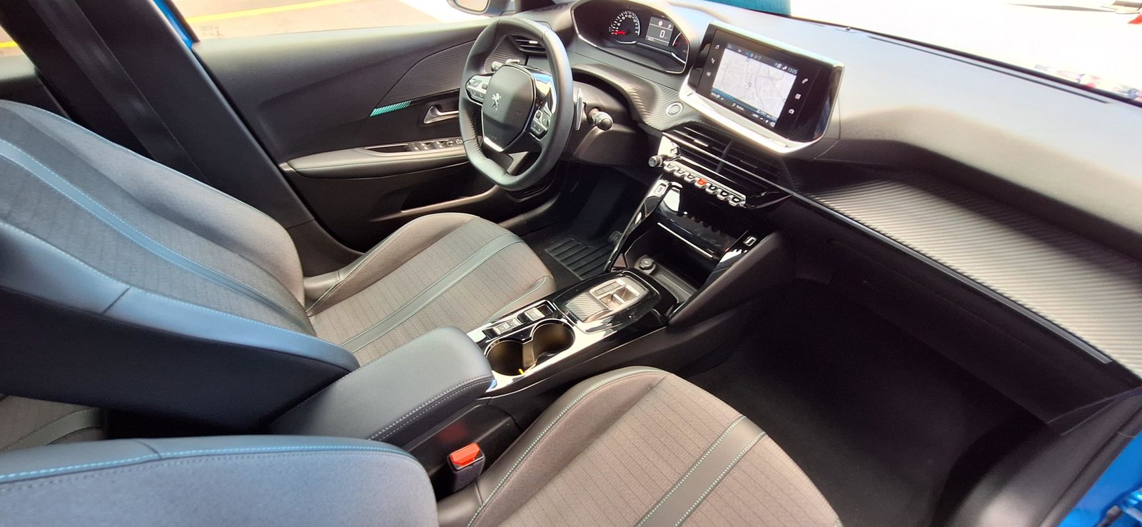 PEUGEOT 208 1.2 PureTech 100 Allure, Benzina, Occasioni / Usate, Automatico - 7