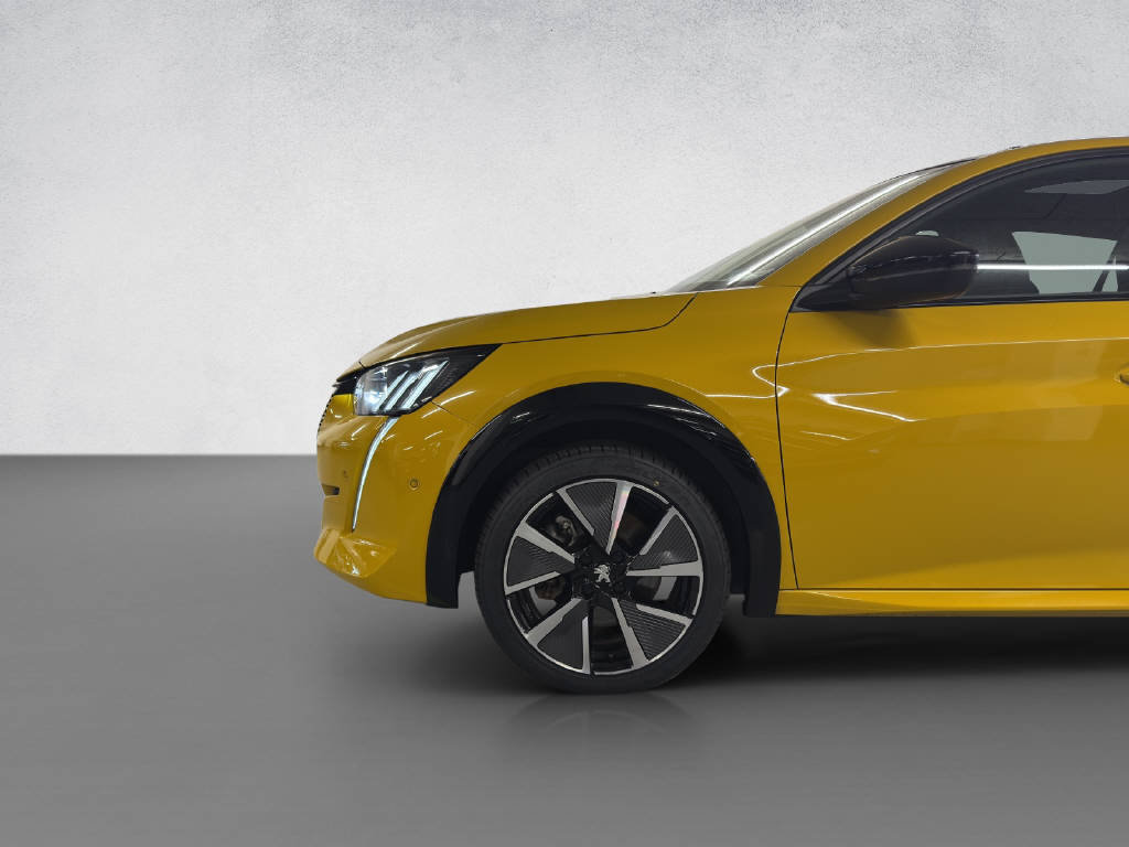 PEUGEOT 208 e-GT, Elektro, Occasion / Gebraucht, Automatik - 7