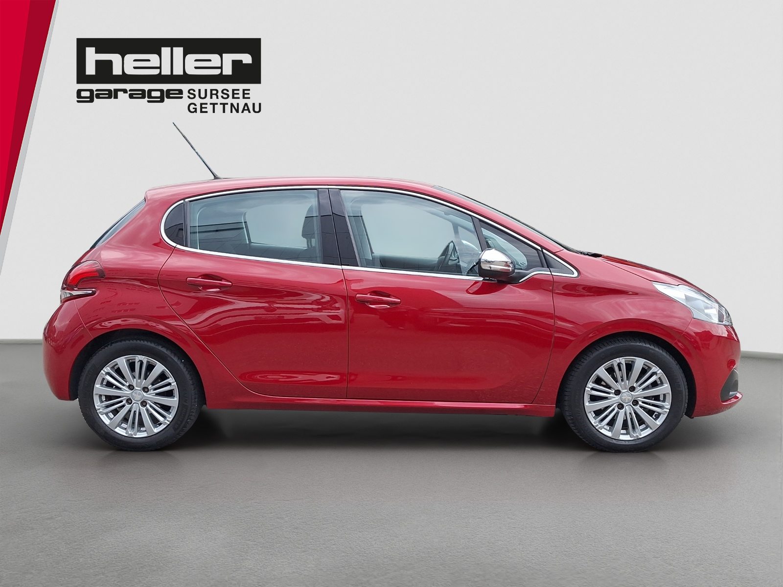 PEUGEOT 208 1.2 PureTech Allure S/S, Benzin, Occasion / Gebraucht, Automatik - 6