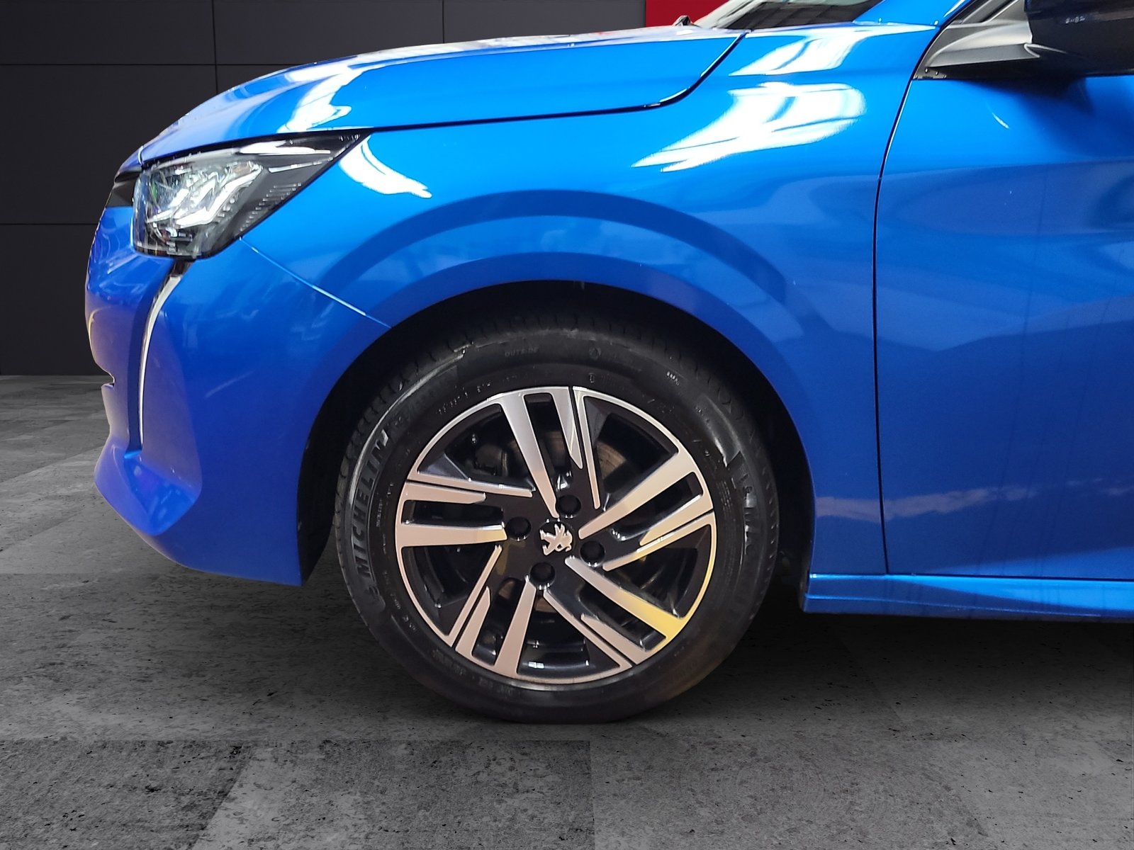 PEUGEOT 208 1.2 Allure Pack EAT8, Benzina, Occasioni / Usate, Automatico - 4