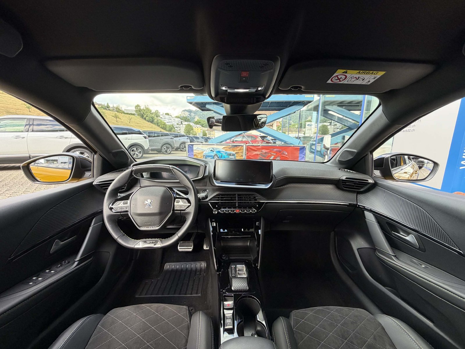 PEUGEOT 208 e-GT Pack *Full Option*, Elektro, Occasion / Gebraucht, Automatik - 7
