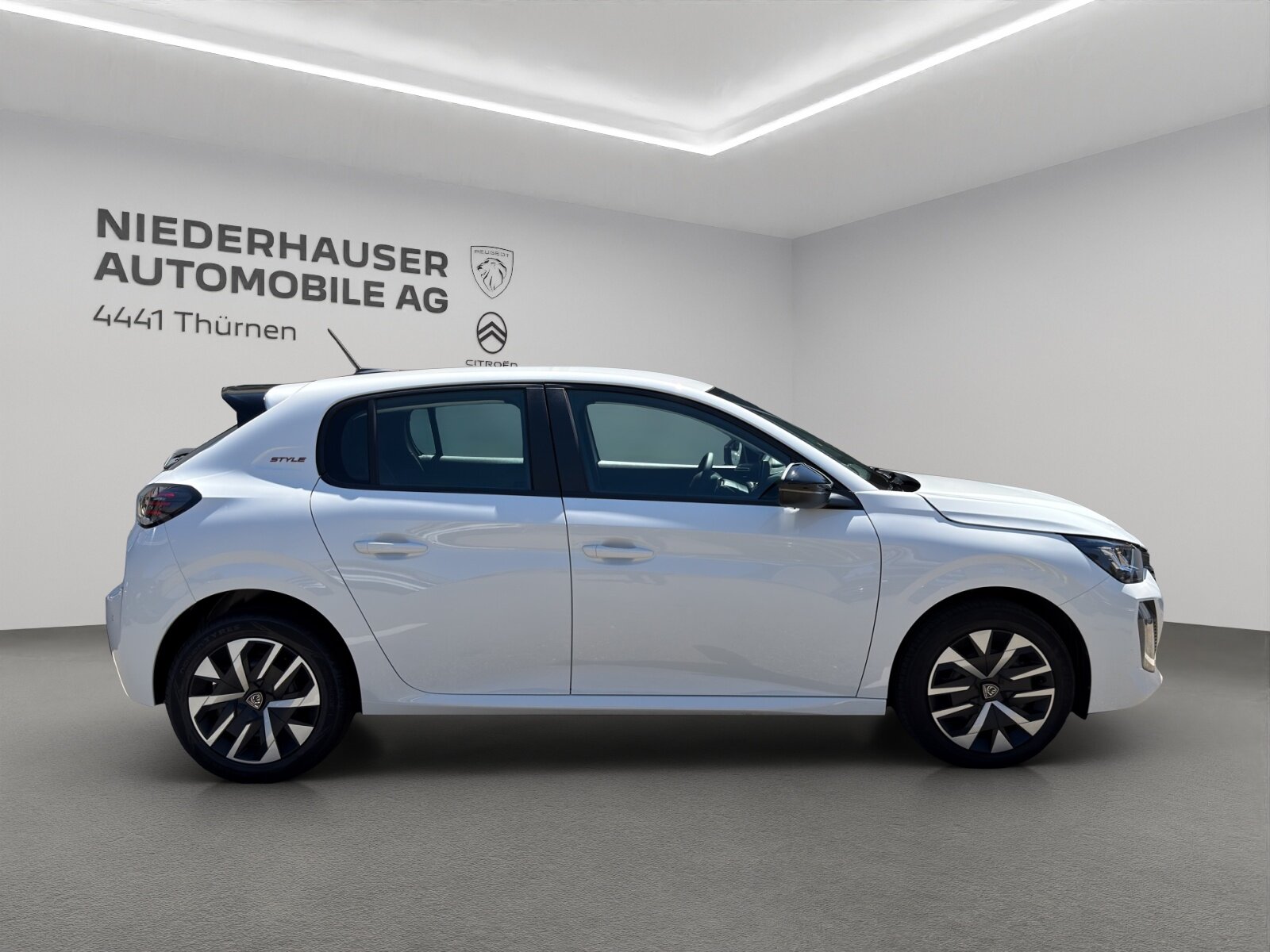 PEUGEOT 208 1.2 Hybrid Style, Voll-Hybrid Benzin/Elektro, Occasion / Gebraucht, Automatik - 2