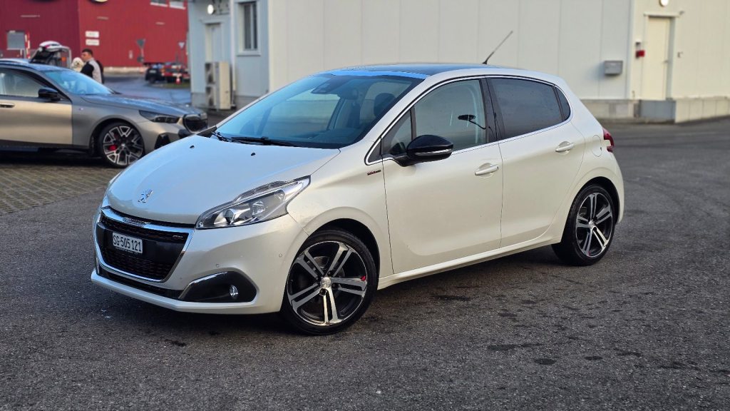 PEUGEOT 208 1.2 PureTech GT Line S/S, Benzin, Occasion / Gebraucht, Handschaltung - 2