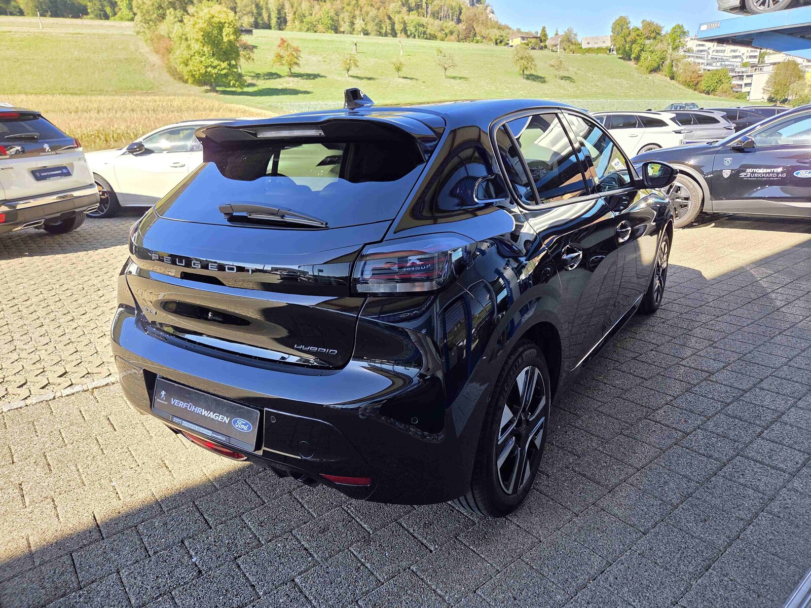 PEUGEOT 208 1.2 Hybrid Allure Premium, Mild-Hybrid Benzin/Elektro, Occasion / Gebraucht, Automatik - 5