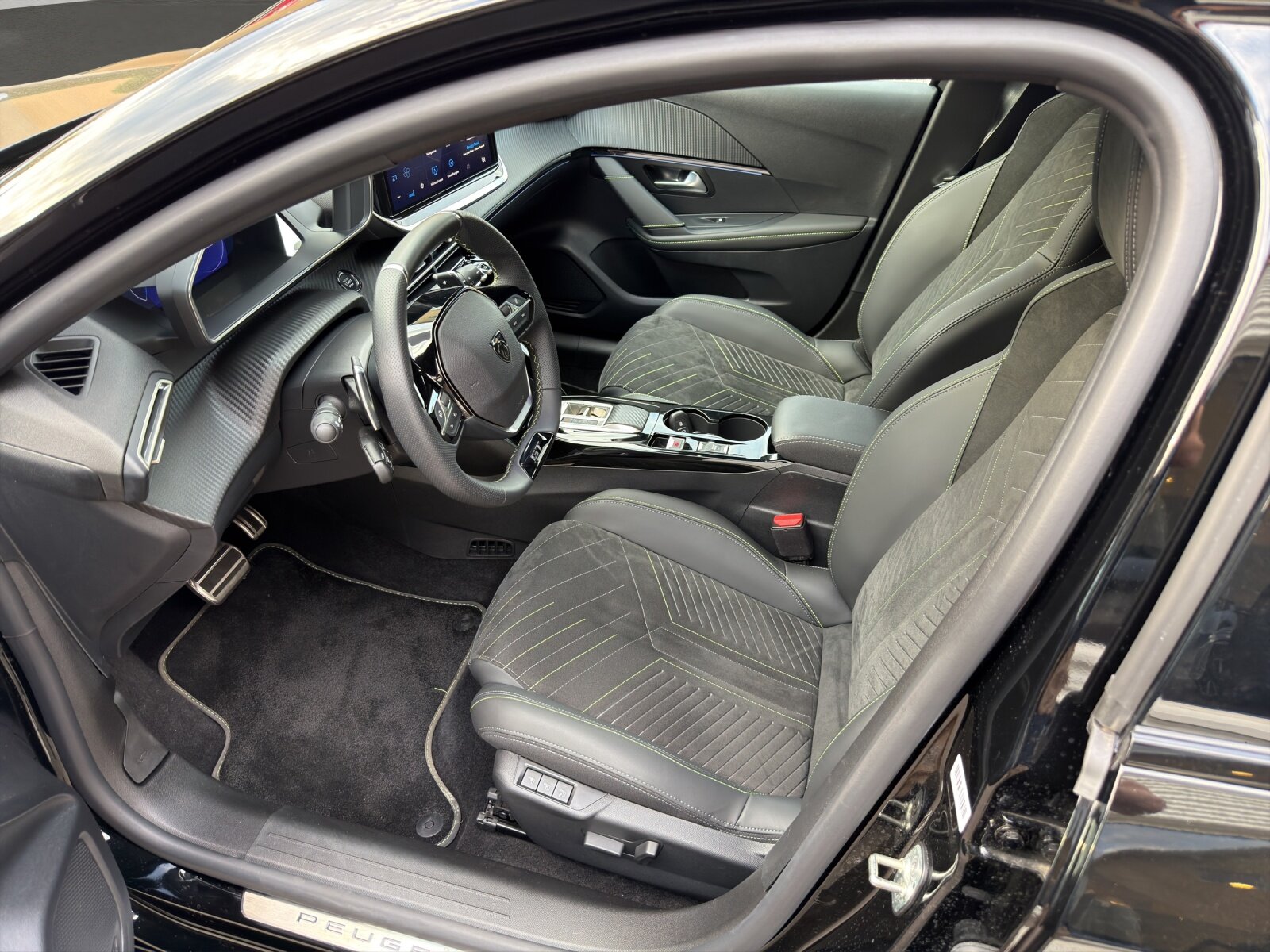 PEUGEOT 208 1.2 Hybrid GT, Hybride Integrale Benzina/Elettrica, Occasioni / Usate, Automatico - 4