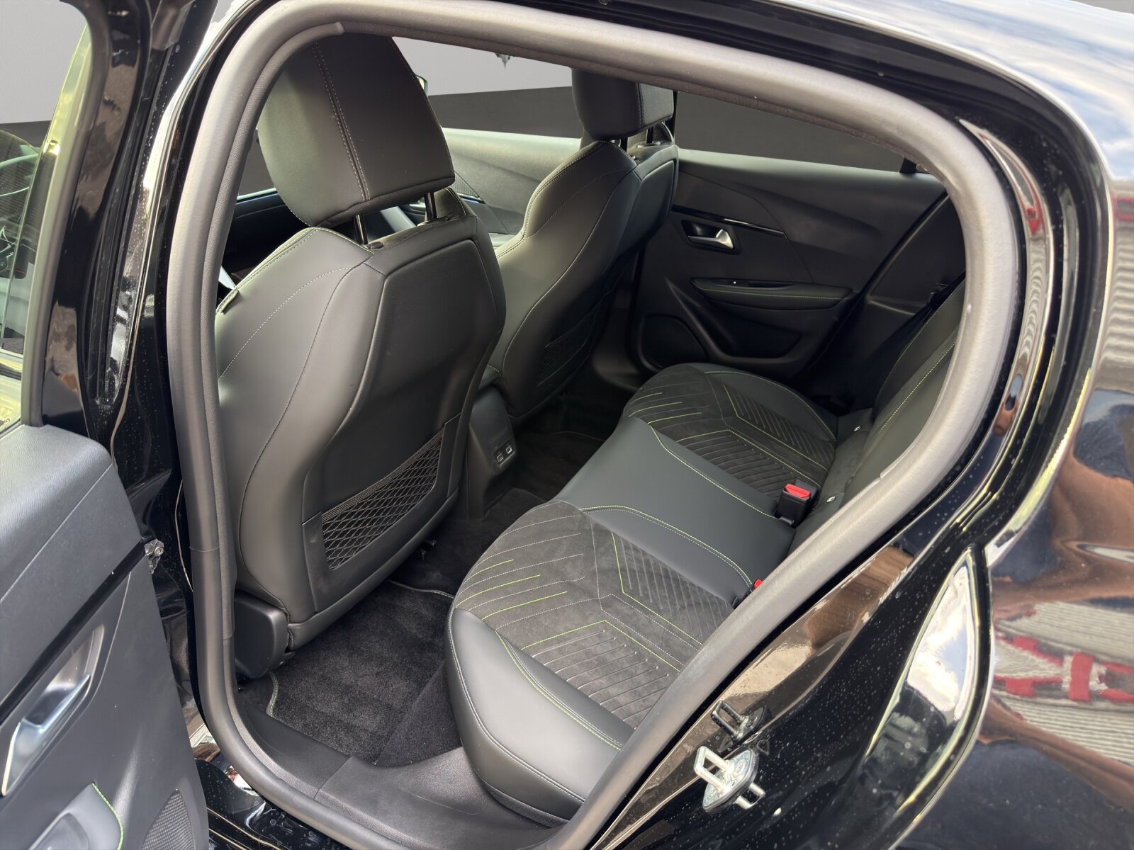 PEUGEOT 208 1.2 Hybrid GT, Hybride Integrale Benzina/Elettrica, Occasioni / Usate, Automatico - 5