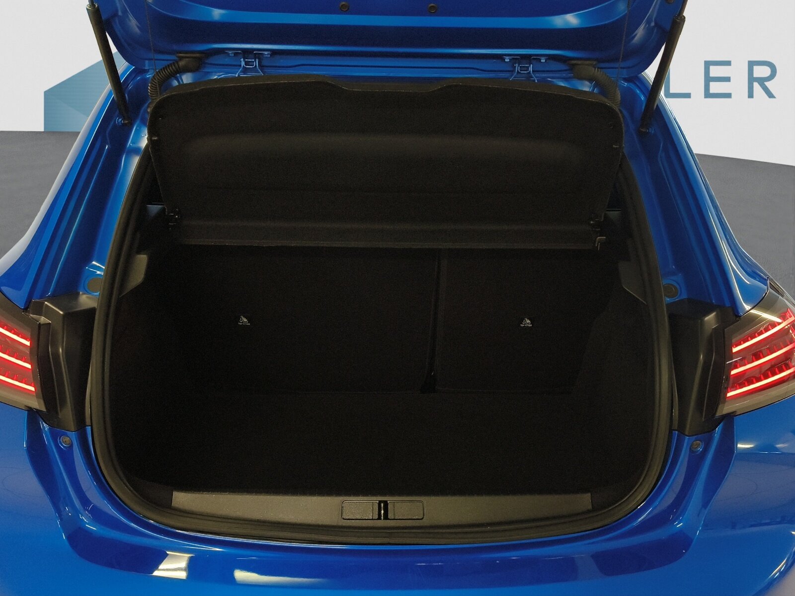PEUGEOT 208 1.2 Hybrid 145 GT, Hybride Leggero Benzina/Elettrica, Occasioni / Usate, Automatico - 7