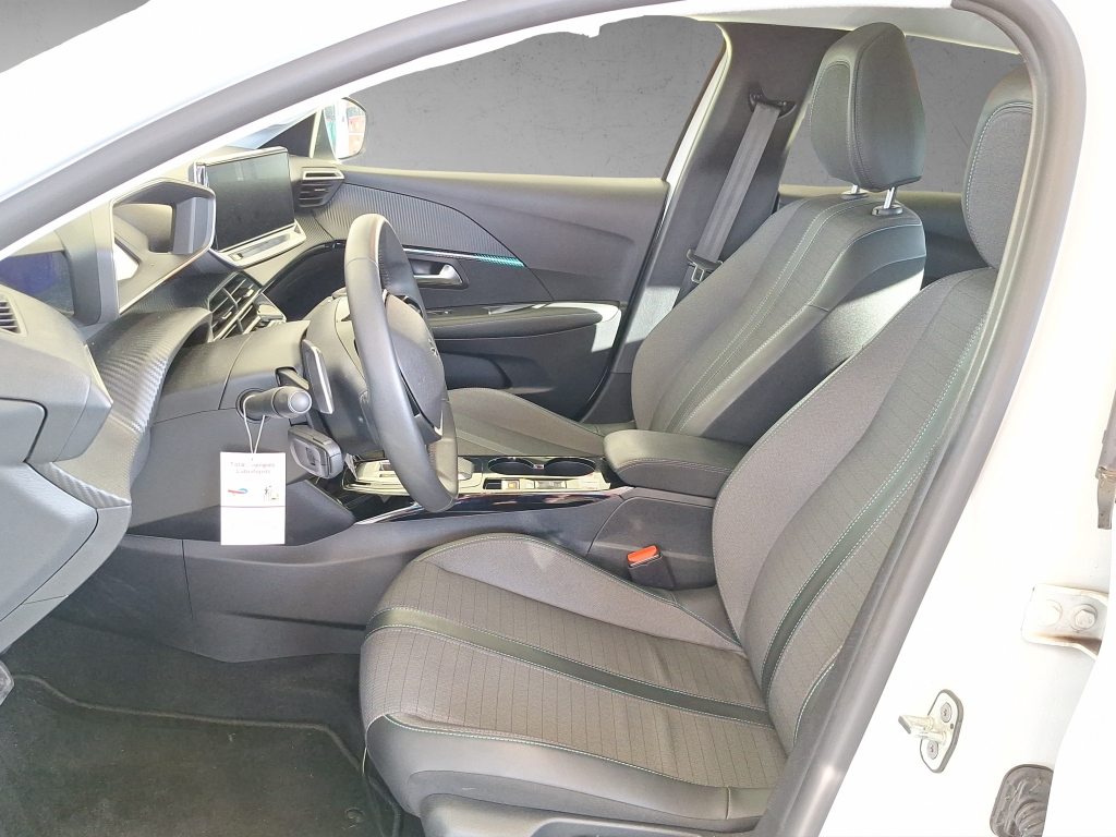 PEUGEOT 208 1.2 PureTech 100 Allure Pack, Essence, Occasion / Utilisé, Automatique - 6