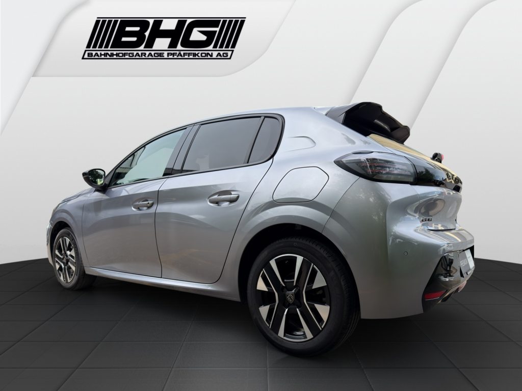 PEUGEOT 208 1.2 Hybrid Allure, Mild-Hybrid Petrol/Electric, Second hand / Used, Automatic - 6