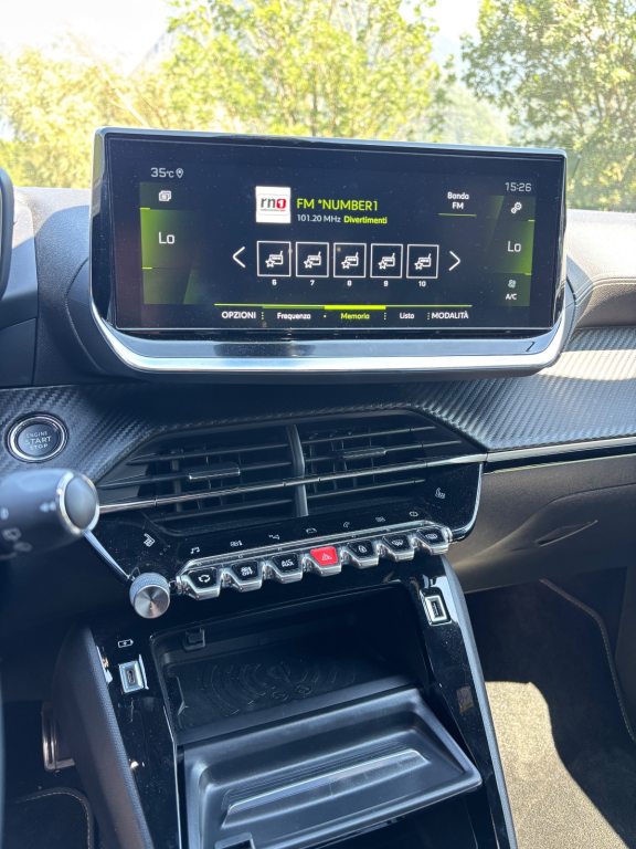 PEUGEOT 208 1.2 PureTech 130 GT Pack, Benzin, Occasion / Gebraucht, Automatik - 7