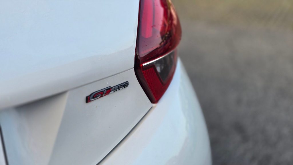 PEUGEOT 208 1.2 PureTech GT Line S/S, Benzin, Occasion / Gebraucht, Handschaltung - 6