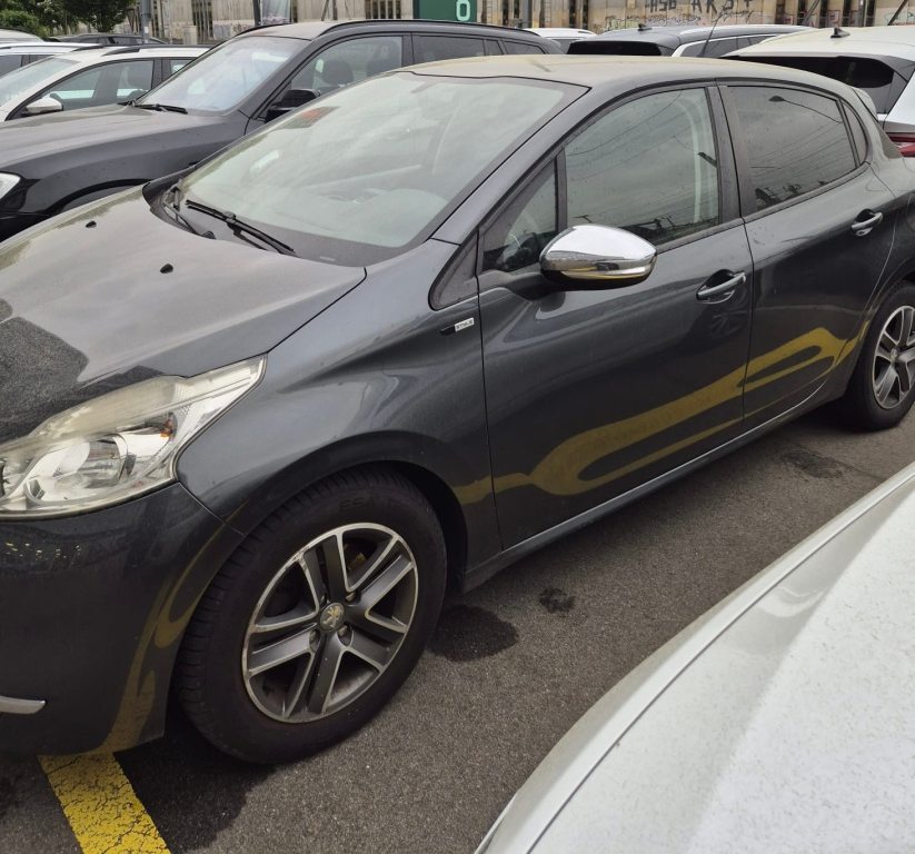 PEUGEOT 208 1.2 PureTech Active EGS S/S