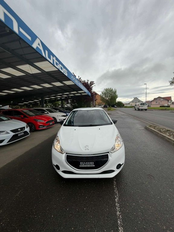 PEUGEOT 208 1.2 VTi Intuitive