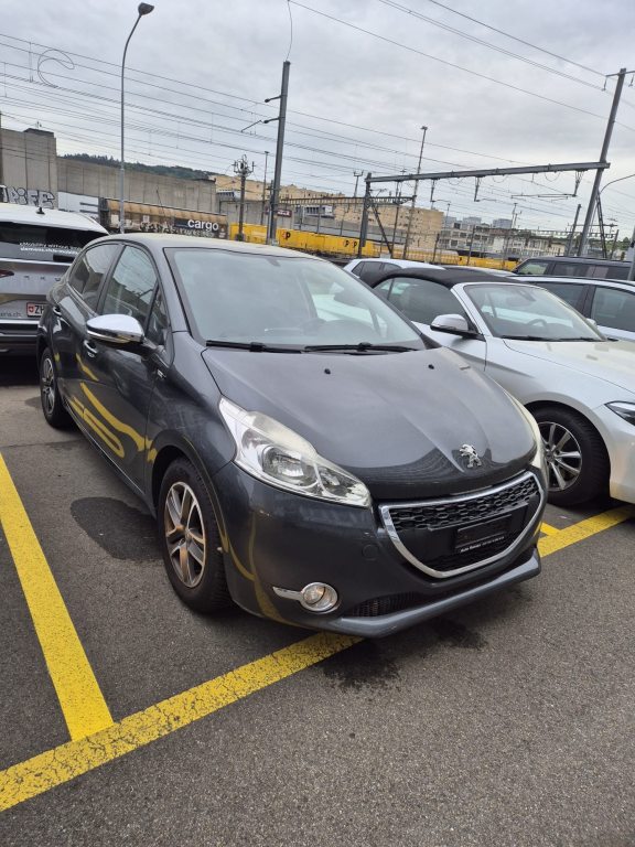 PEUGEOT 208 1.2 PureTech Active EGS S/S, Petrol, Second hand / Used, Automatic - 3