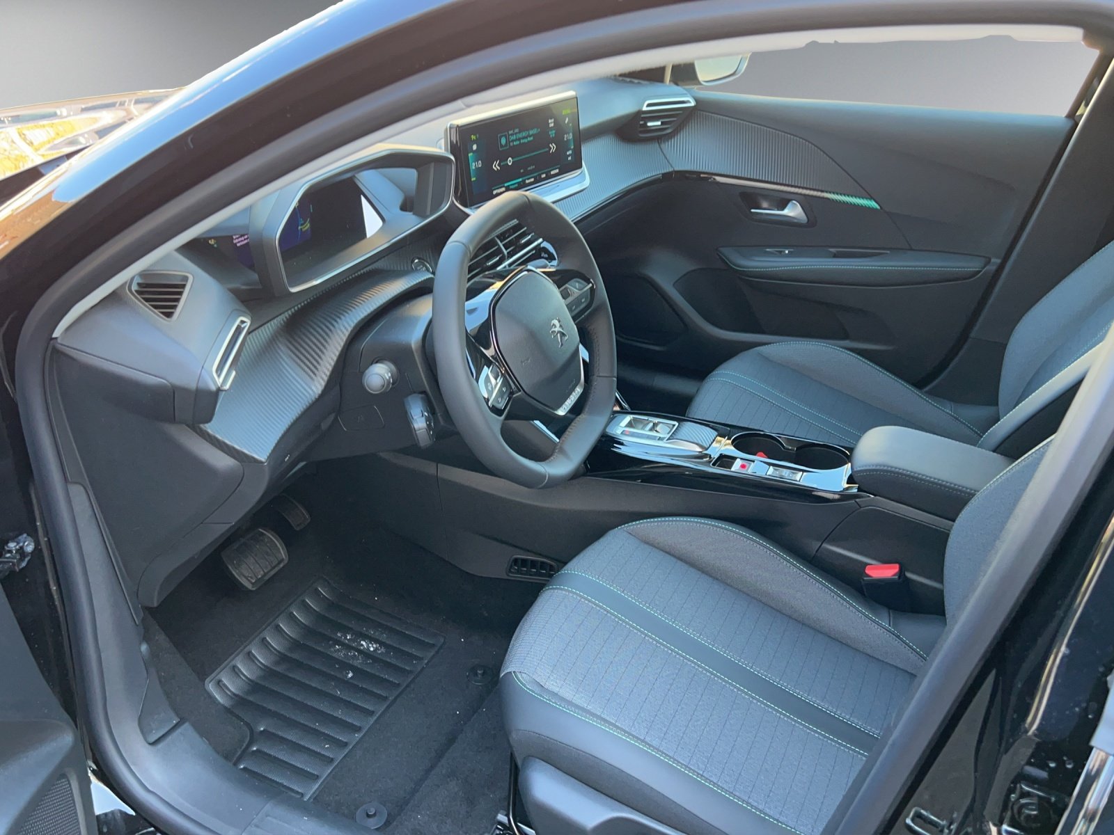 PEUGEOT 208 e-Allure Pack, Electric, Ex-demonstrator, Automatic - 4