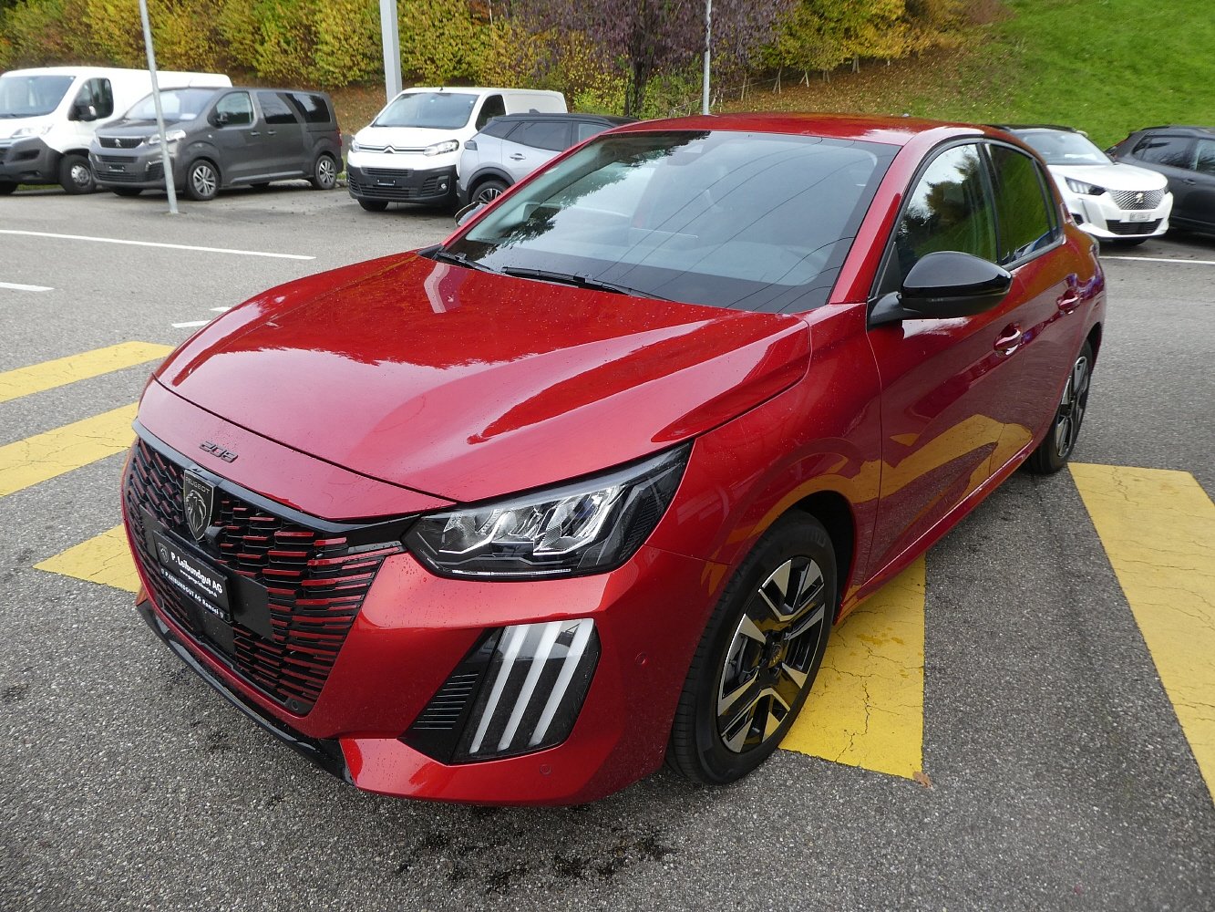 PEUGEOT 208 1.2 Hybrid Allure, Mild-Hybrid Petrol/Electric, Ex-demonstrator, Automatic - 3