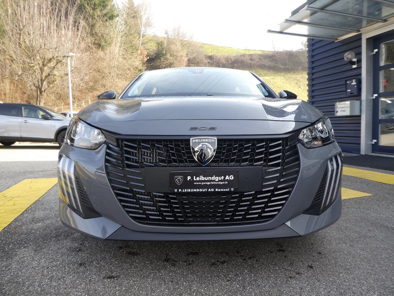 PEUGEOT 208 1.2 PureTech 100 Active 6. Gang, Essence, Voiture de démonstration, Manuelle - 2