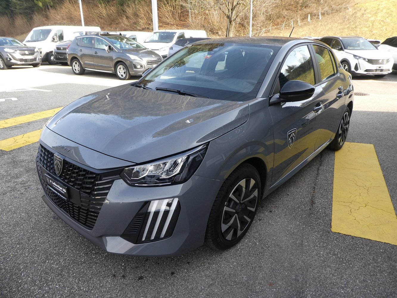 PEUGEOT 208 1.2 PureTech 100 Active 6. Gang, Essence, Voiture de démonstration, Manuelle - 3