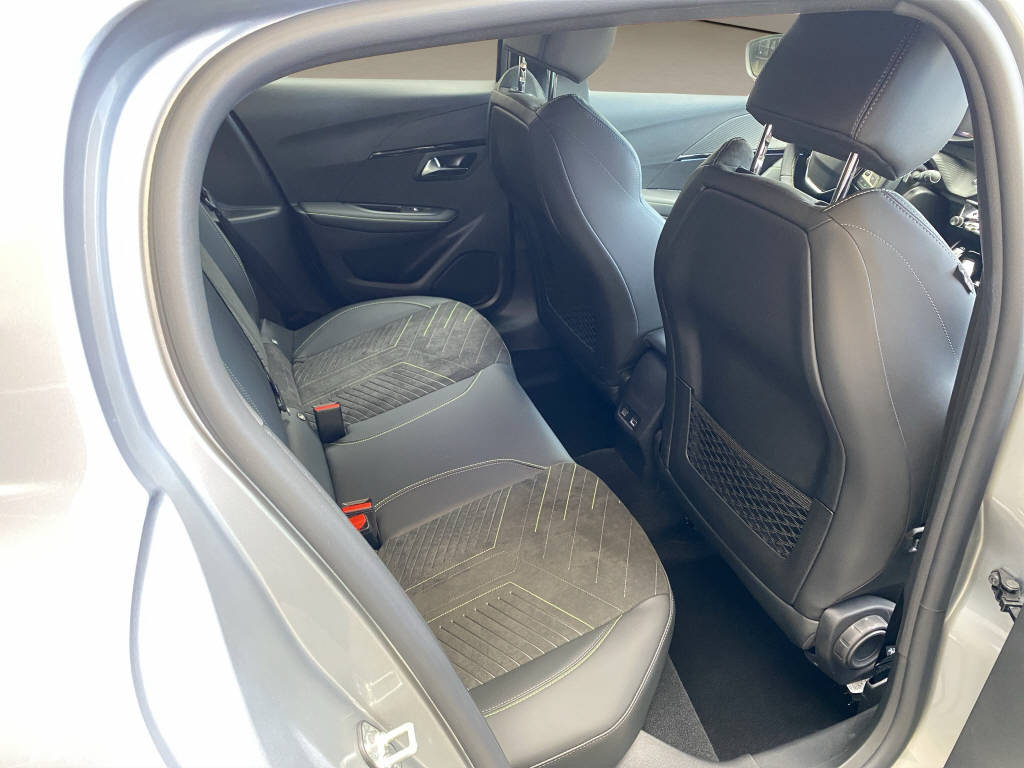 PEUGEOT 208 1.2 130ch EAT8 GT, Benzin, Vorführwagen, Automat - 6