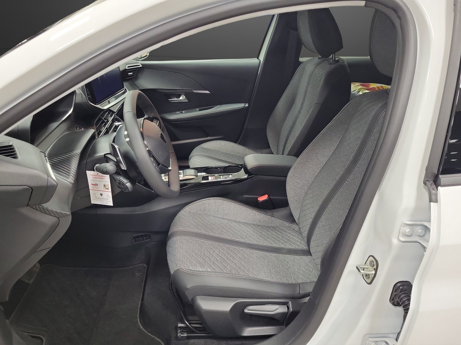 PEUGEOT 208 1.2 208 R, Petrol, Ex-demonstrator, Manual - 5