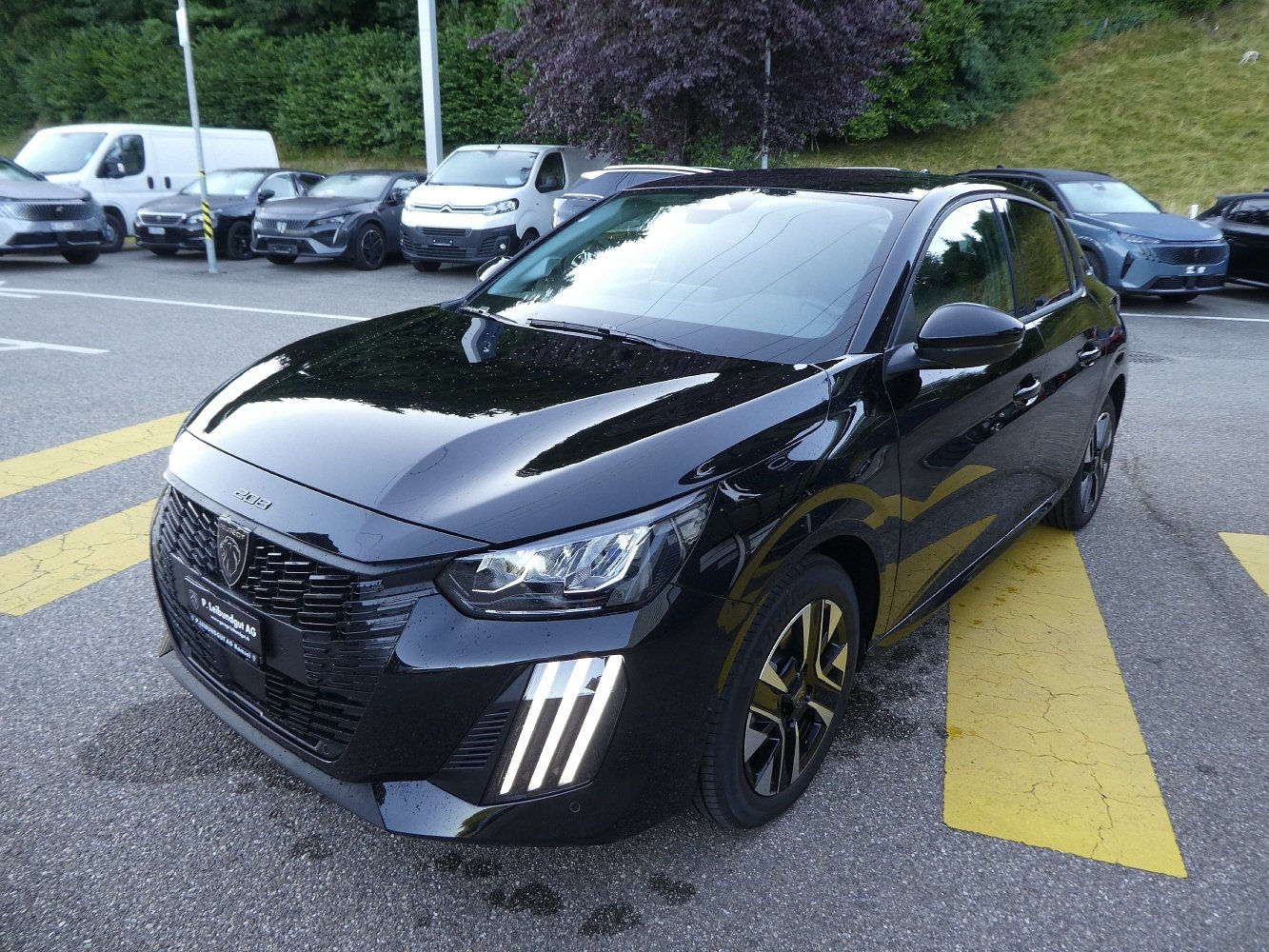 PEUGEOT 208 1.2 Hybrid Allure Premium Bern Edition, Mild-Hybrid Benzin/Elektro, Vorführwagen, Automatik - 3