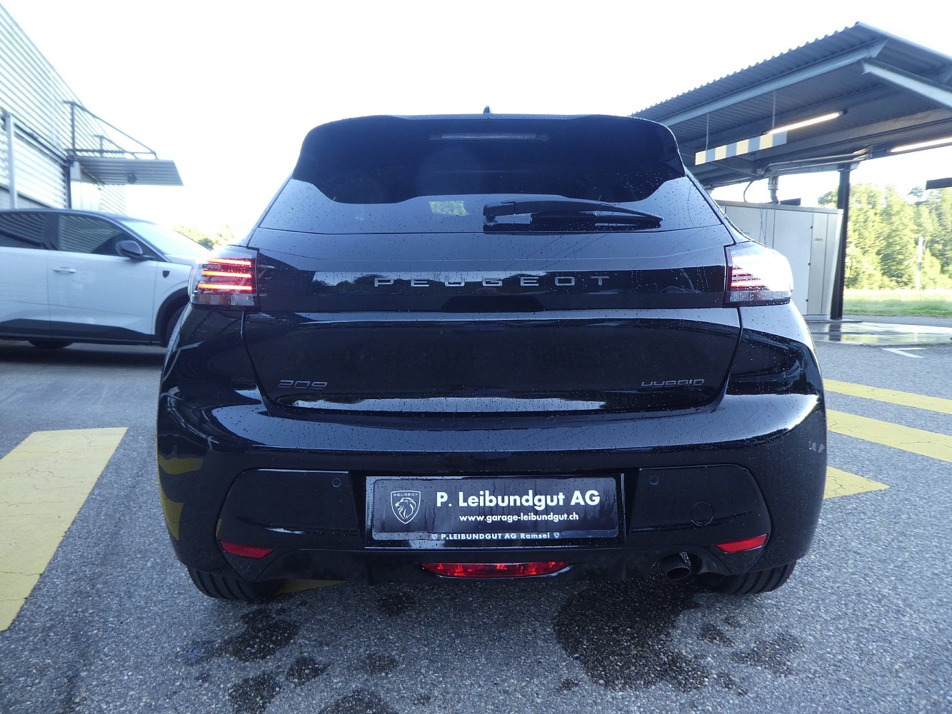 PEUGEOT 208 1.2 Hybrid Allure Premium Bern Edition, Mild-Hybrid Benzin/Elektro, Vorführwagen, Automatik - 6