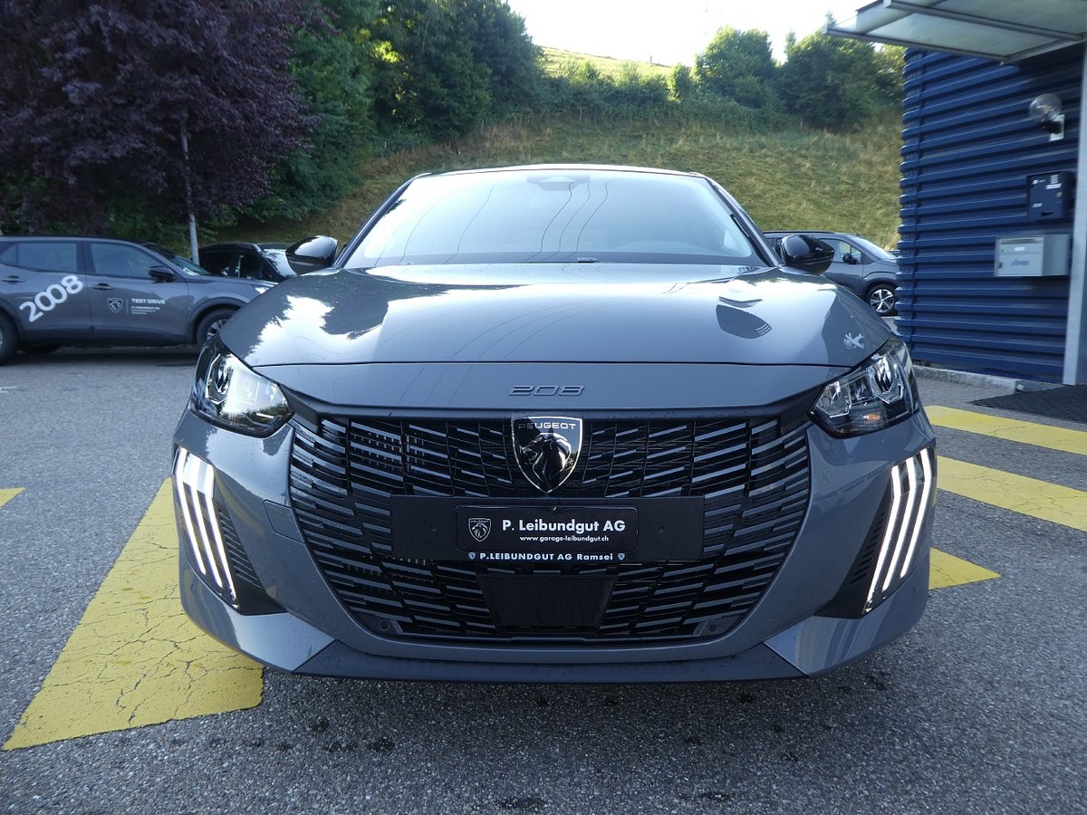 PEUGEOT 208 1.2 Hybrid Allure Premium Bern Edition, Mild-Hybrid Petrol/Electric, Ex-demonstrator, Automatic - 2