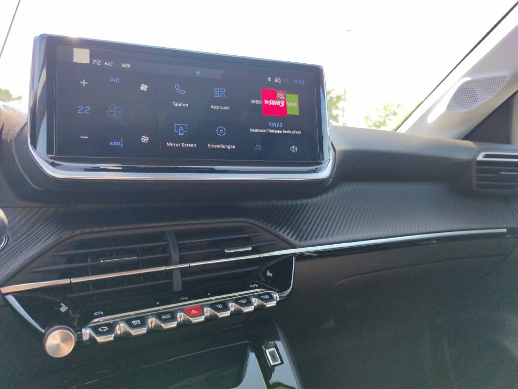 PEUGEOT 208 1.2 Hybrid Allure Premium, Mild-Hybrid Petrol/Electric, Ex-demonstrator, Automatic - 6