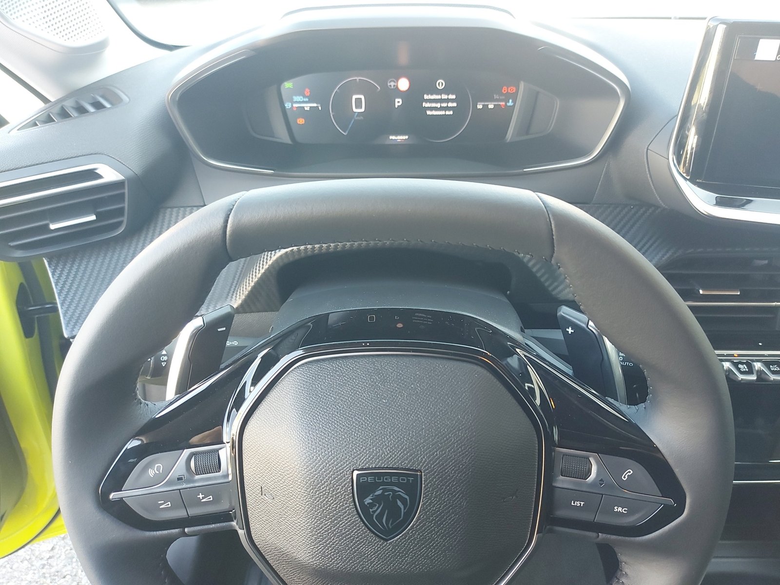 PEUGEOT 208 1.2 Hybrid Allure Premium, Mild-Hybrid Petrol/Electric, Ex-demonstrator, Automatic - 6