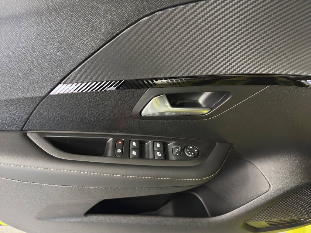 PEUGEOT 208 1.2 Hybrid Allure Premium, Mild-Hybrid Benzin/Elektro, Vorführwagen, Automatik - 6