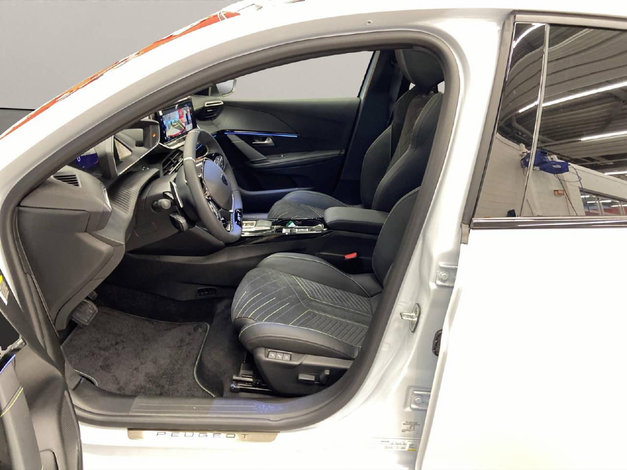 PEUGEOT 208 1.2 Hybrid GT, Hybride Integrale Benzina/Elettrica, Auto dimostrativa, Automatico - 5