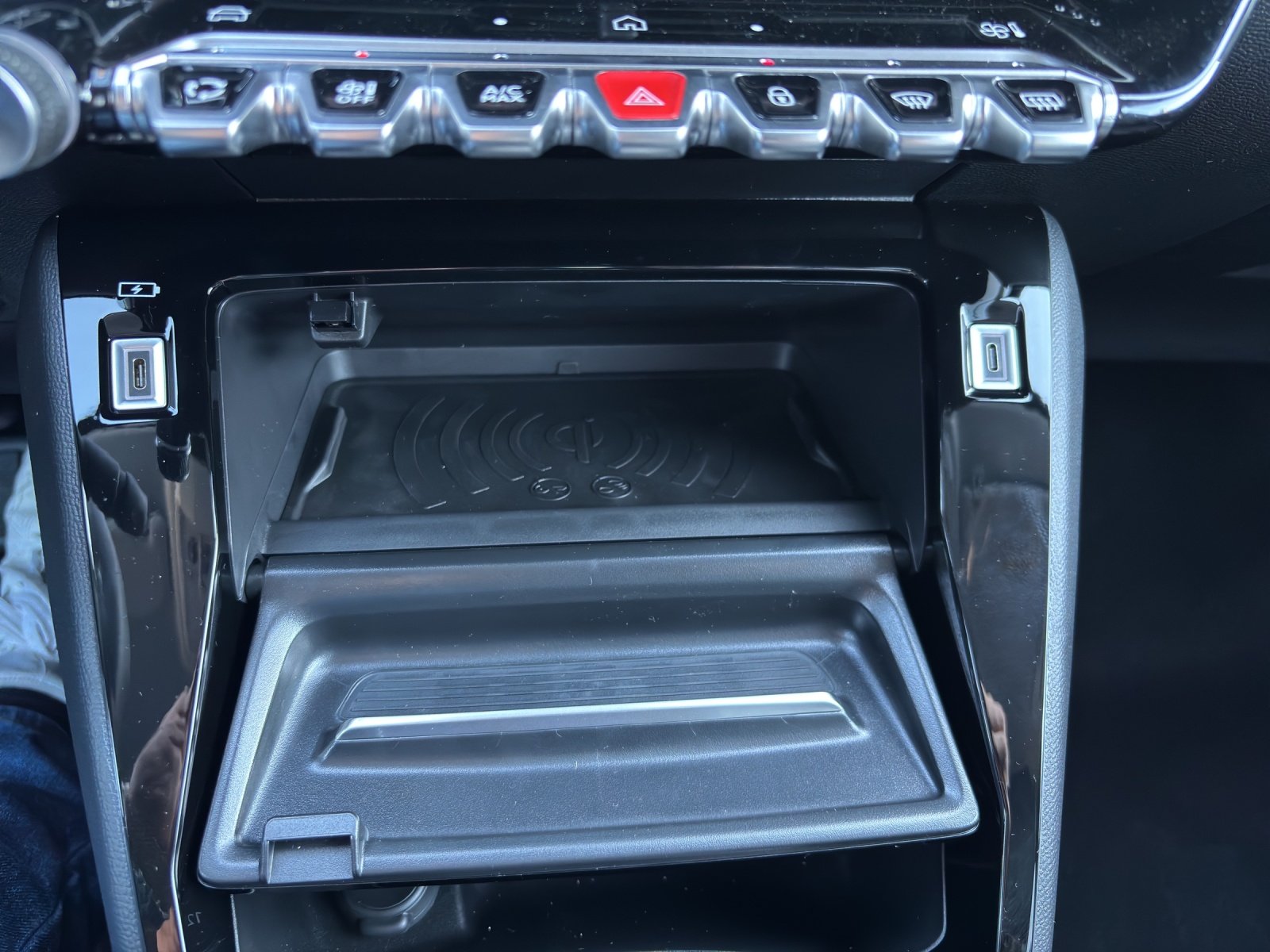 PEUGEOT 208 1.2 Hybrid Allure Premium, Benzin, Vorführwagen, Automatik - 6