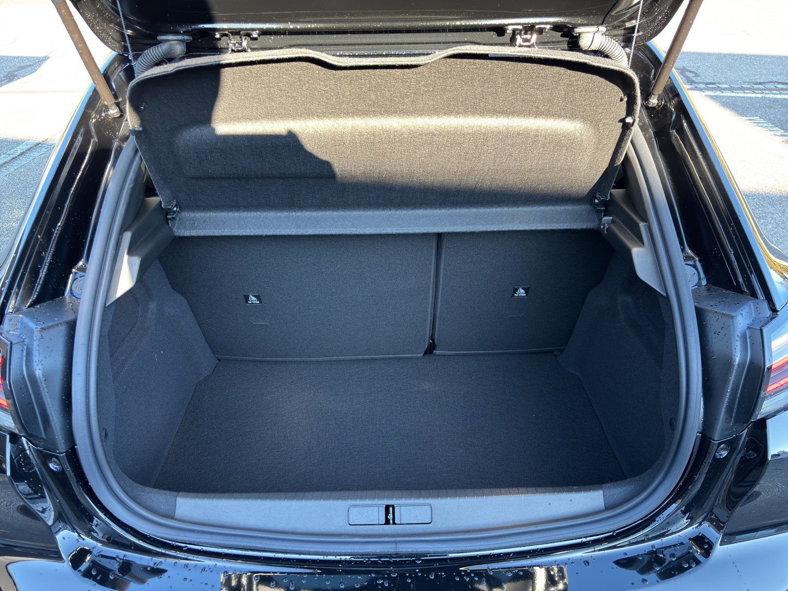 PEUGEOT 208 1.2 Hybrid Allure Premium, Benzin, Vorführwagen, Automatik - 7