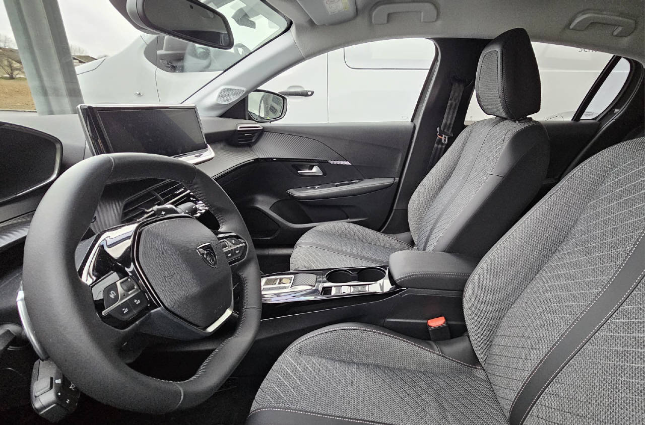 PEUGEOT 208 1.2 Hybrid Allure Premium, Hybride Léger Essence/Électricité, Voiture de démonstration, Automatique - 7