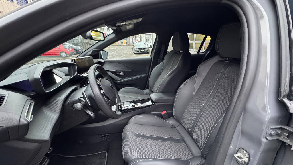 PEUGEOT 208 1.2 Hybrid 145 GT, Hybride Leggero Benzina/Elettrica, Auto dimostrativa, Automatico - 7