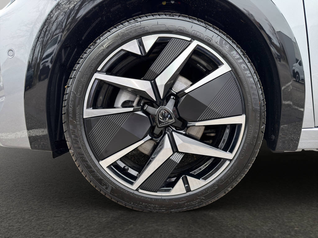 PEUGEOT 208 1.2 Hybrid 145 GT, Hybride Leggero Benzina/Elettrica, Auto dimostrativa, Automatico - 5