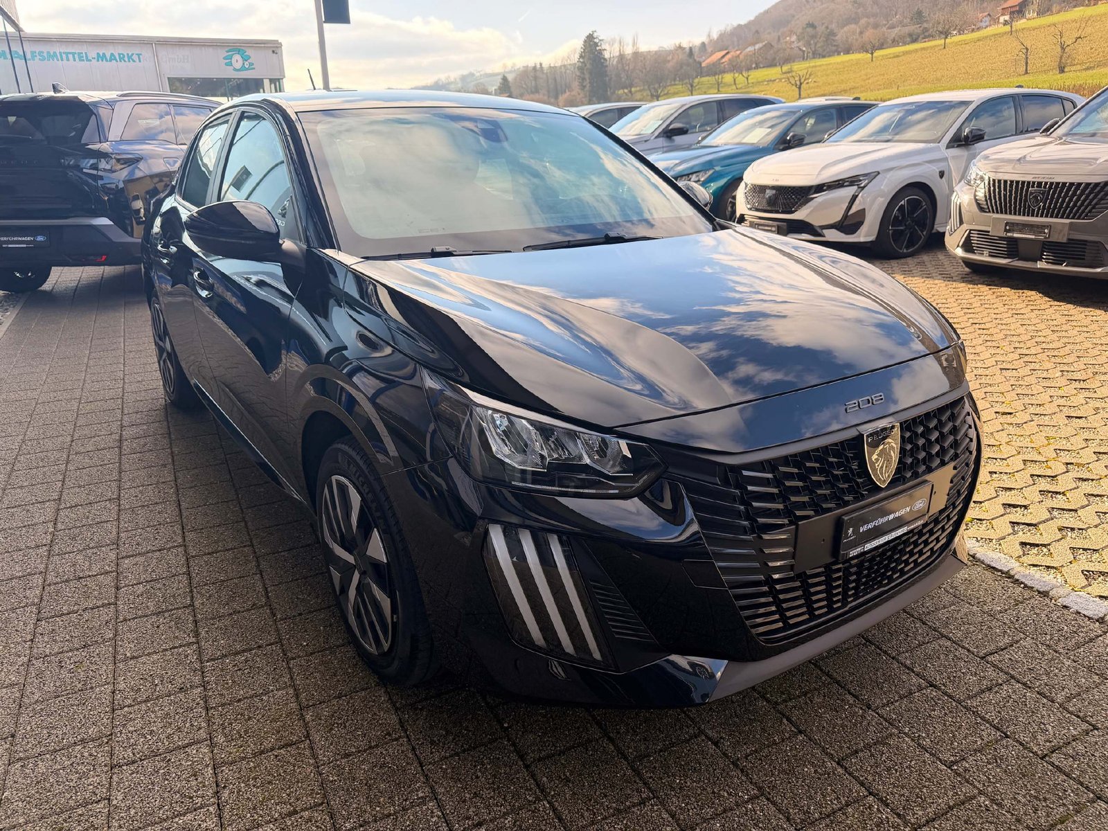 PEUGEOT 208 e-Style 5 Jahre Garantie I Wärmepumpe, Elektro, Vorführwagen, Automatik - 4