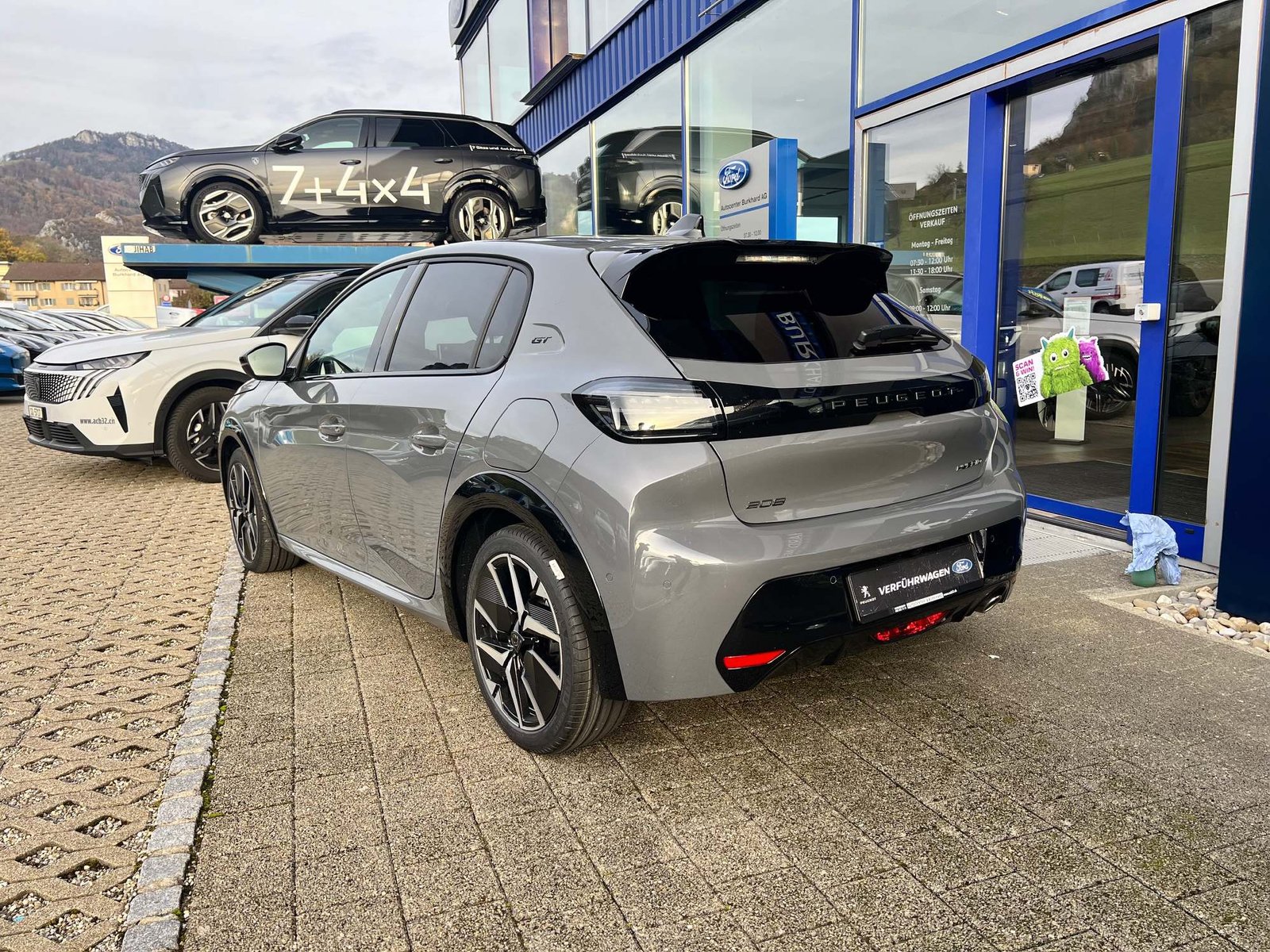 PEUGEOT 208 1.2 Hybrid GT, Mild-Hybrid Petrol/Electric, Ex-demonstrator, Automatic - 3