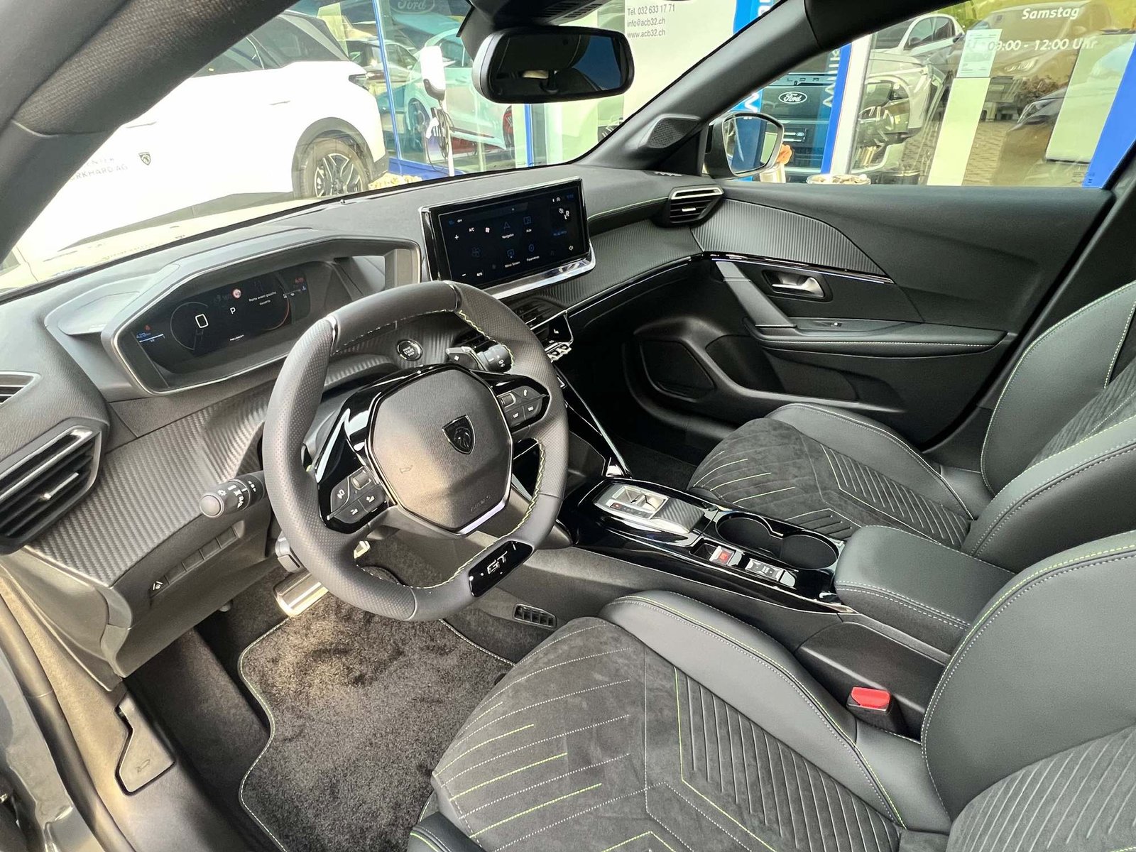 PEUGEOT 208 1.2 Hybrid GT, Mild-Hybrid Petrol/Electric, Ex-demonstrator, Automatic - 5
