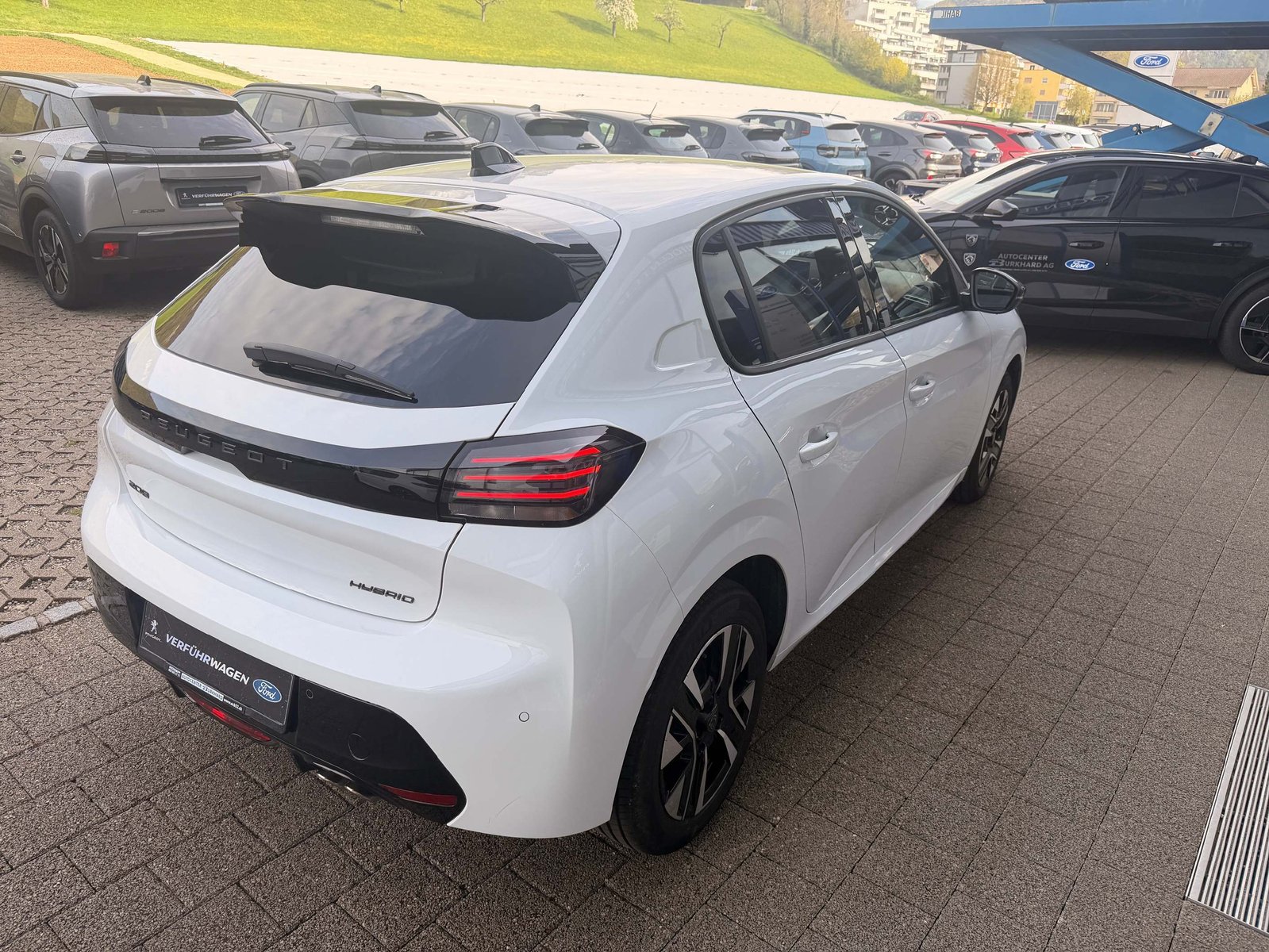 PEUGEOT 208 1.2 Hybrid 145 Allure 5 Jahre Garantie, Mild-Hybrid Benzin/Elektro, Vorführwagen, Automatik - 5