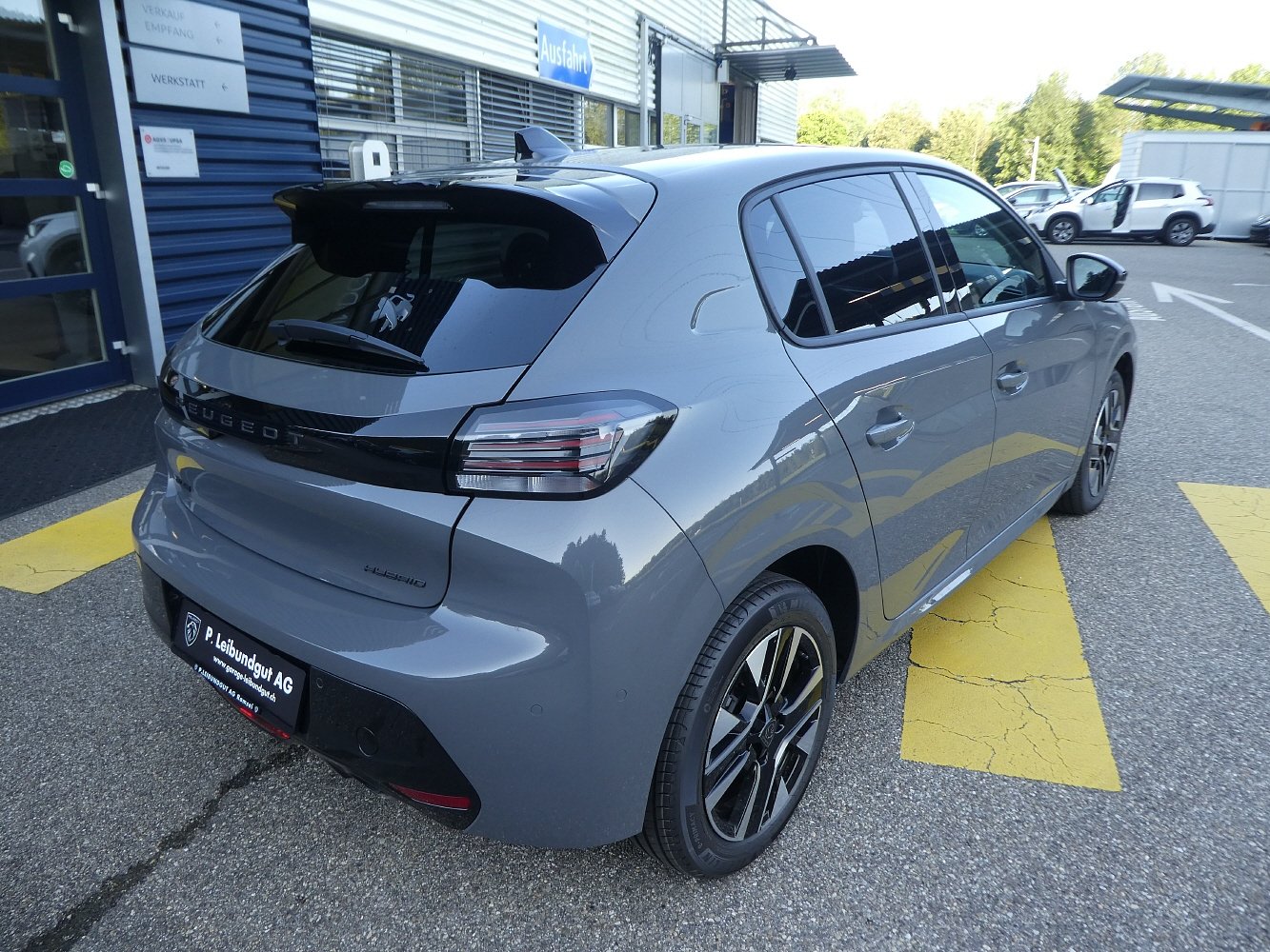 PEUGEOT 208 1.2 Hybrid Allure, Hybride Leggero Benzina/Elettrica, Auto dimostrativa, Automatico - 4
