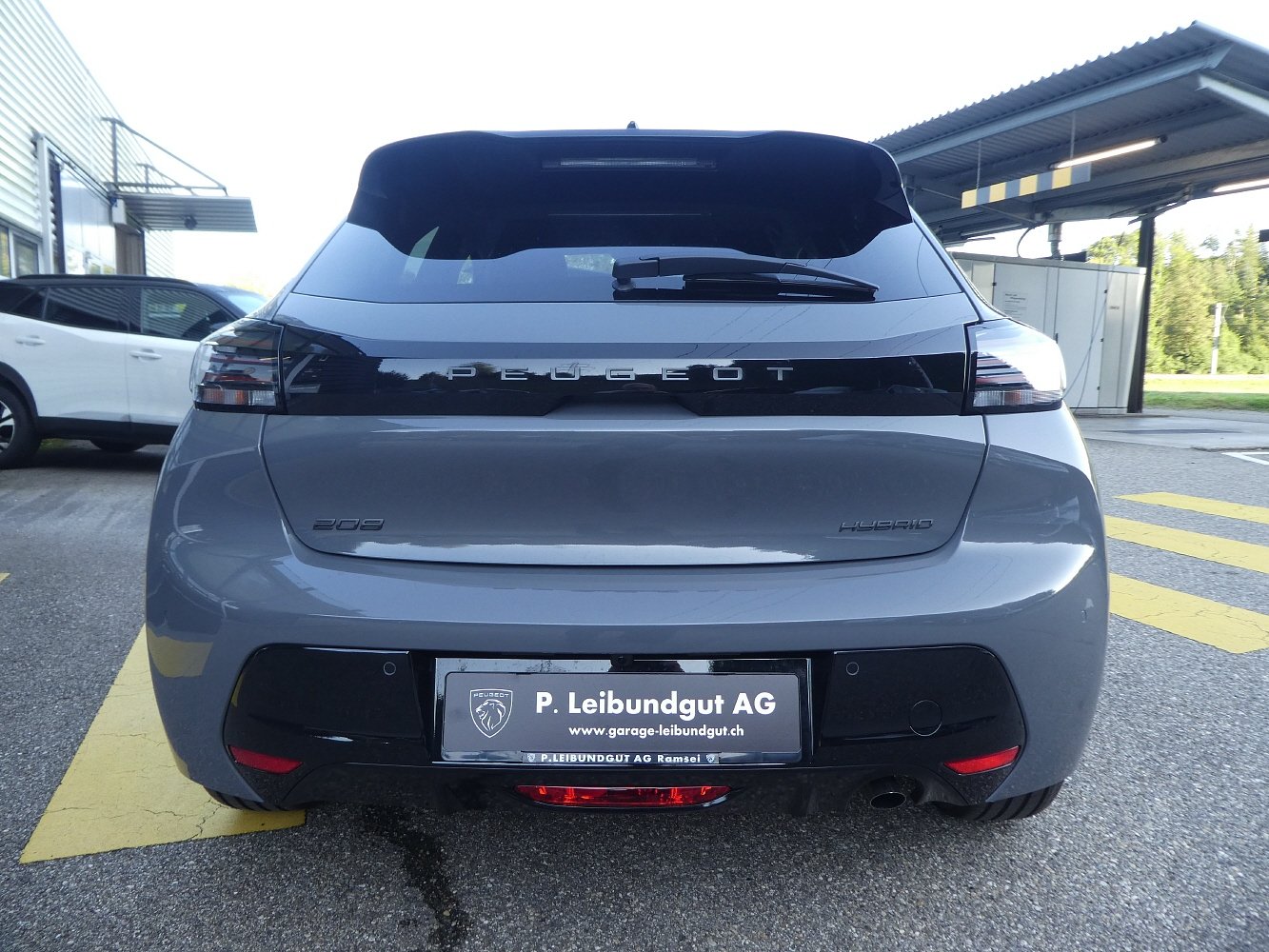 PEUGEOT 208 1.2 Hybrid Allure, Hybride Leggero Benzina/Elettrica, Auto dimostrativa, Automatico - 6