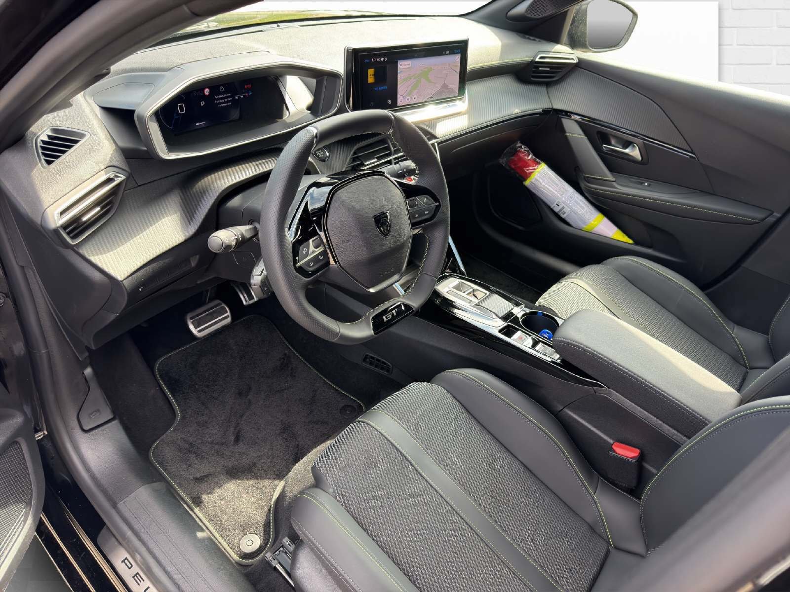 PEUGEOT 208 1.2 Hybrid 145 GT, Hybride Leggero Benzina/Elettrica, Auto dimostrativa, Automatico - 7