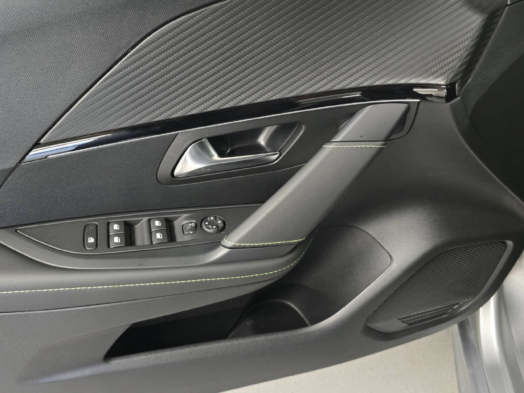 PEUGEOT 208 1.2 Hybrid 145 GT, Hybride Leggero Benzina/Elettrica, Auto dimostrativa, Automatico - 6