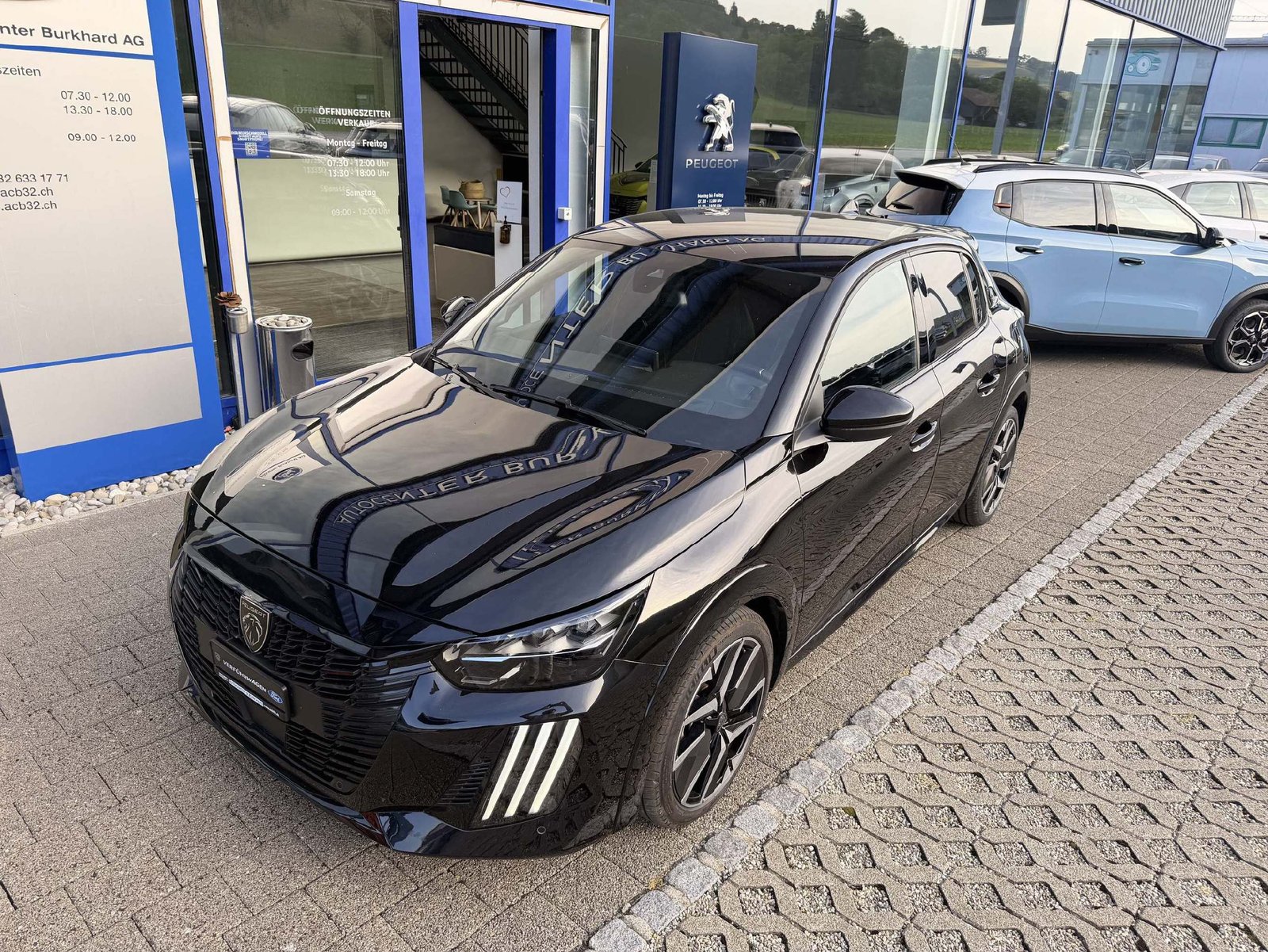 PEUGEOT 208 1.2 Hybrid 145 GT 5 Jahre Garantie, Mild-Hybrid Benzin/Elektro, Vorführwagen, Automatik - 2