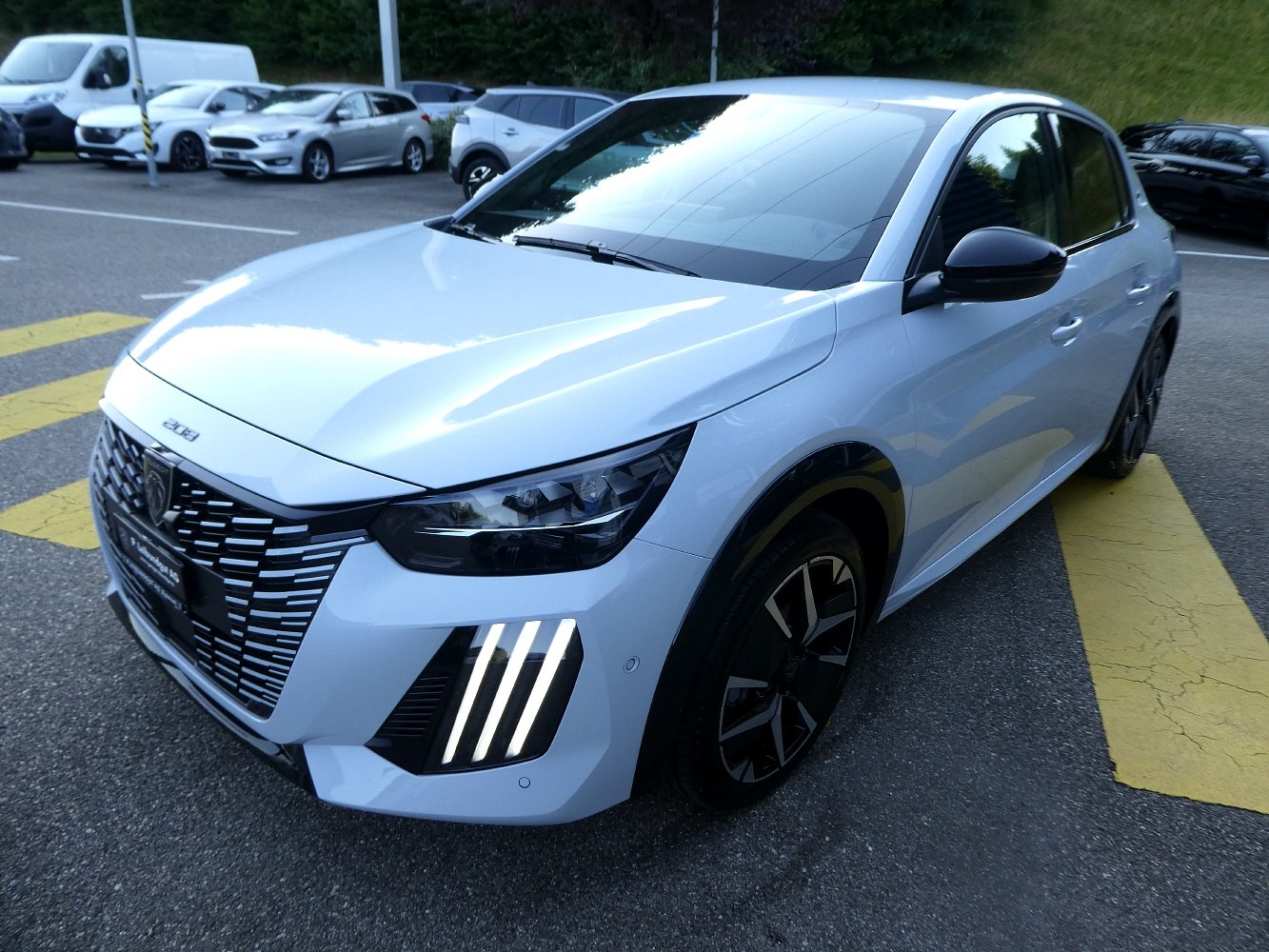 PEUGEOT 208 1.2 Hybrid GT, Hybride Leggero Benzina/Elettrica, Auto dimostrativa, Automatico - 3
